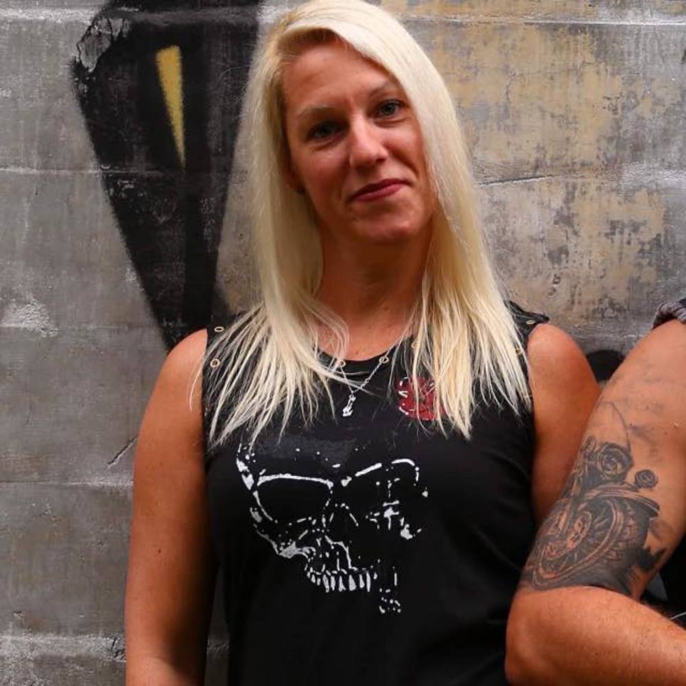 Meet your Posher, Crystal